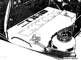 2 Si nécessaire, vidanger l'huile de ia boîte de vitesses.