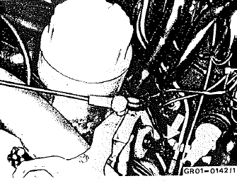 27 Débrancher le câble électrique sur le manocontact